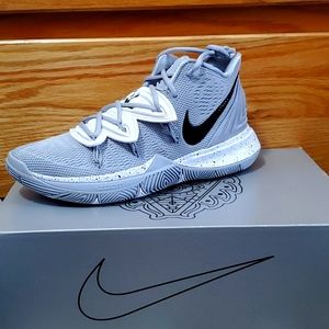 Nike Kyrie 5 TB Basketball- Size 8M(9.5W)- Grey & White